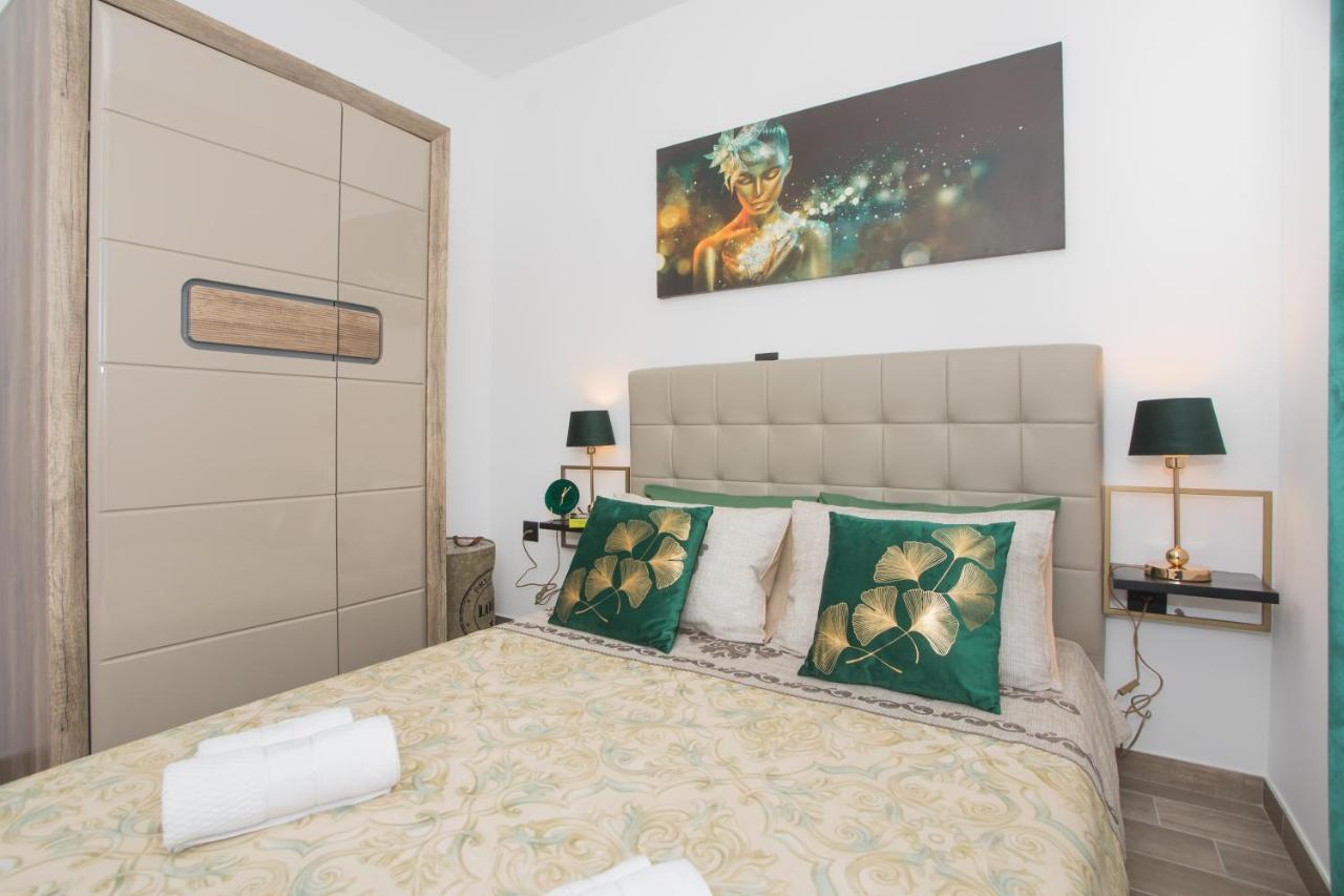 Apartmani Rispet Sibenik Ngoại thất bức ảnh