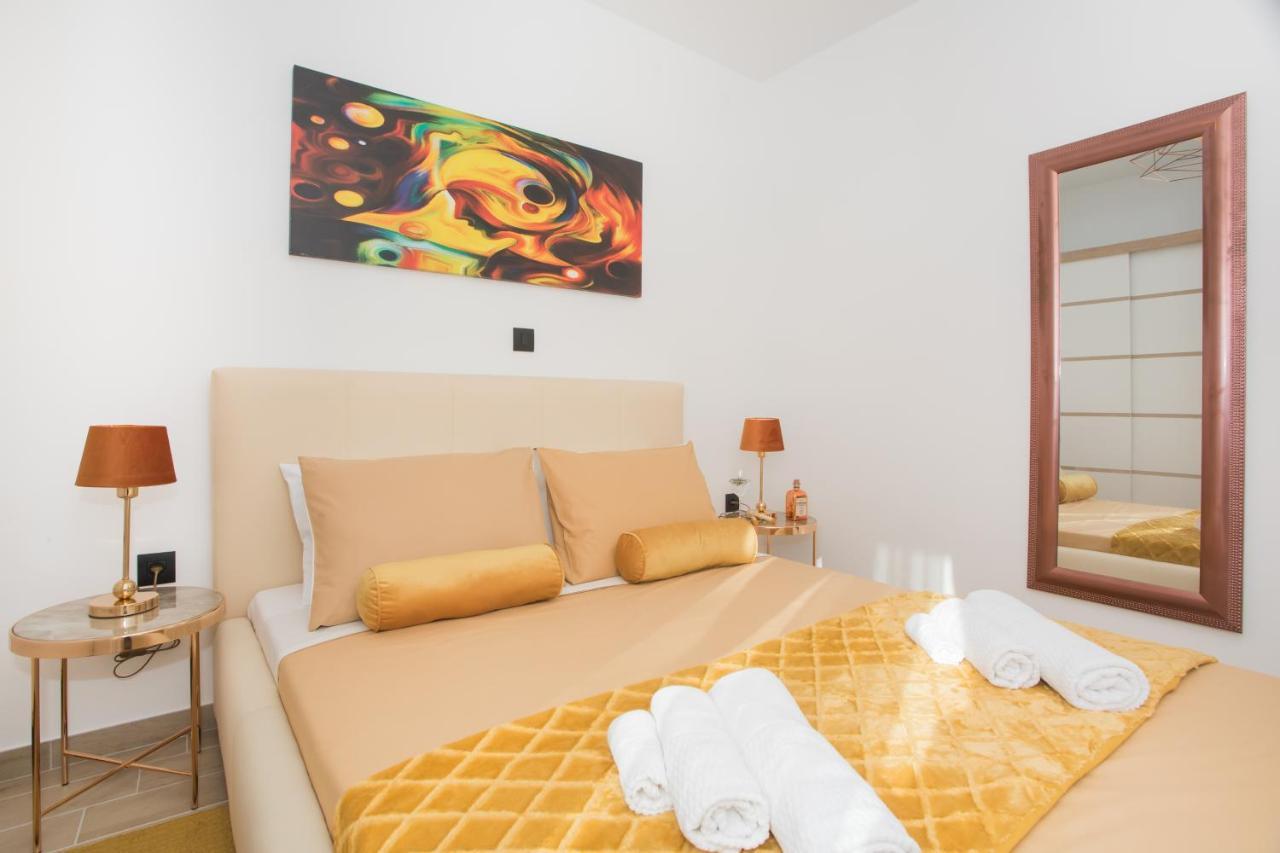 Apartmani Rispet Sibenik Ngoại thất bức ảnh